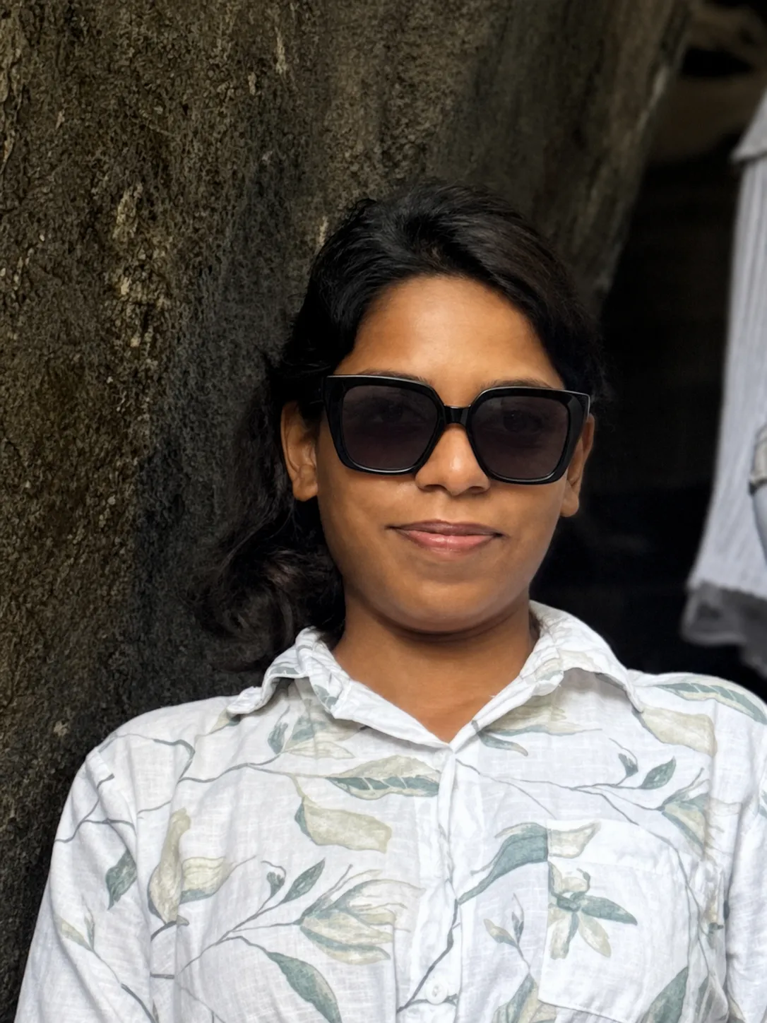 Try this glasses item on the person in the photo.