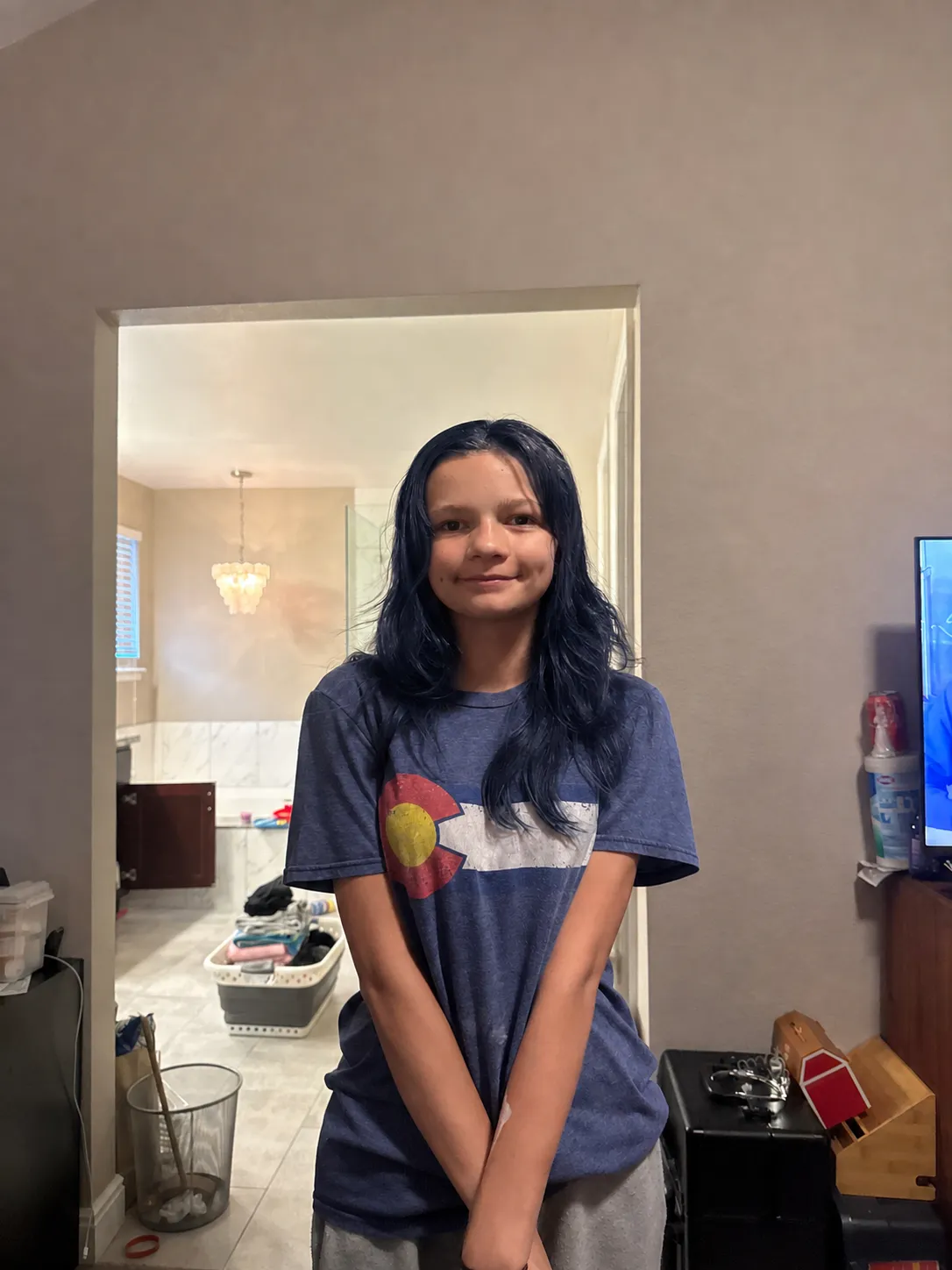 Change my hair color to midnight blue.