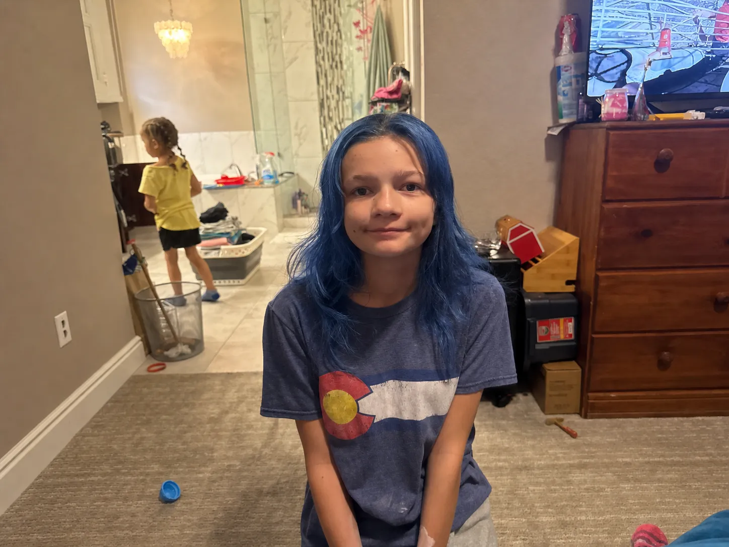 Change my hair color to blue.