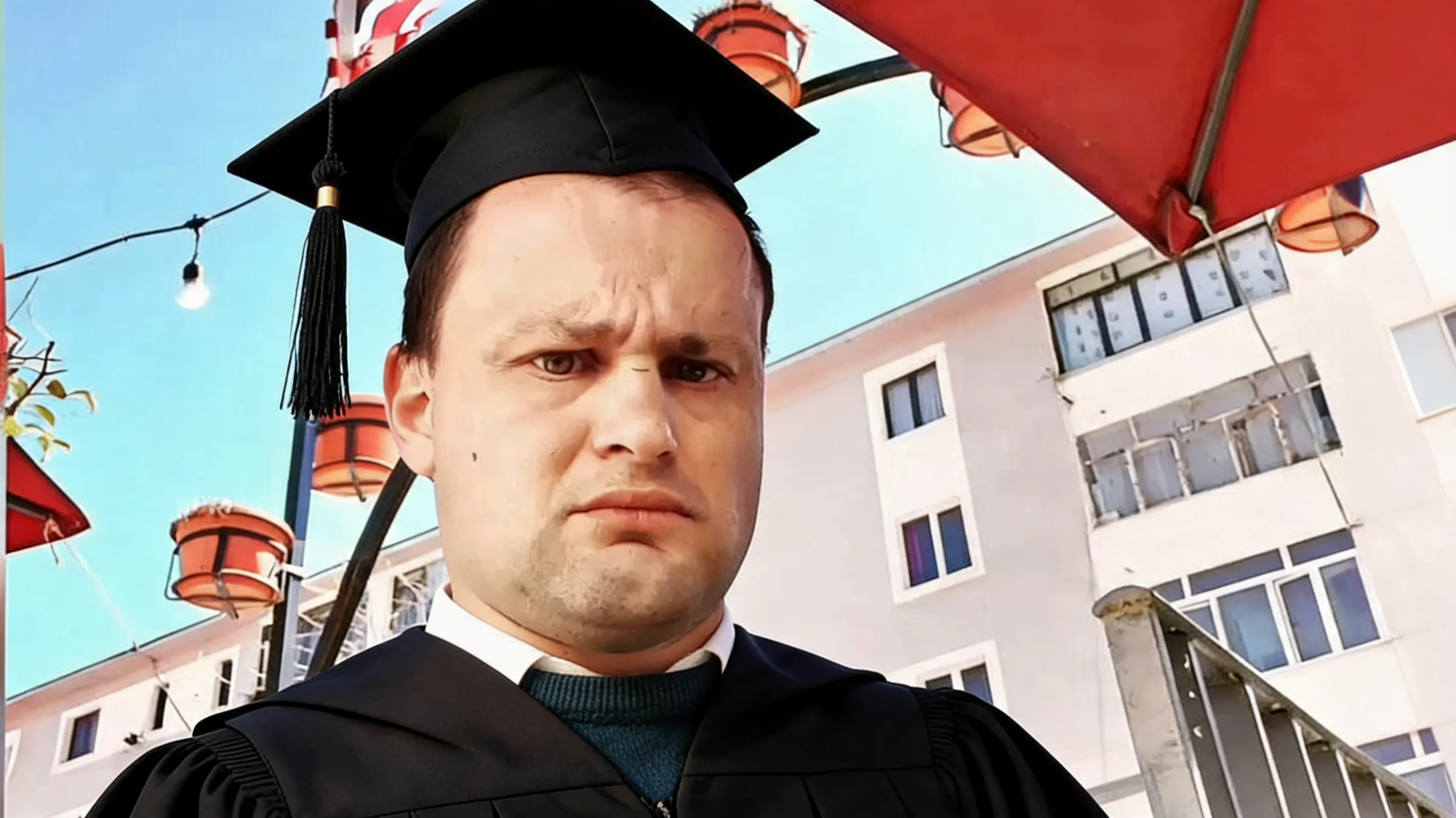 I need a photo with university granduation like this.