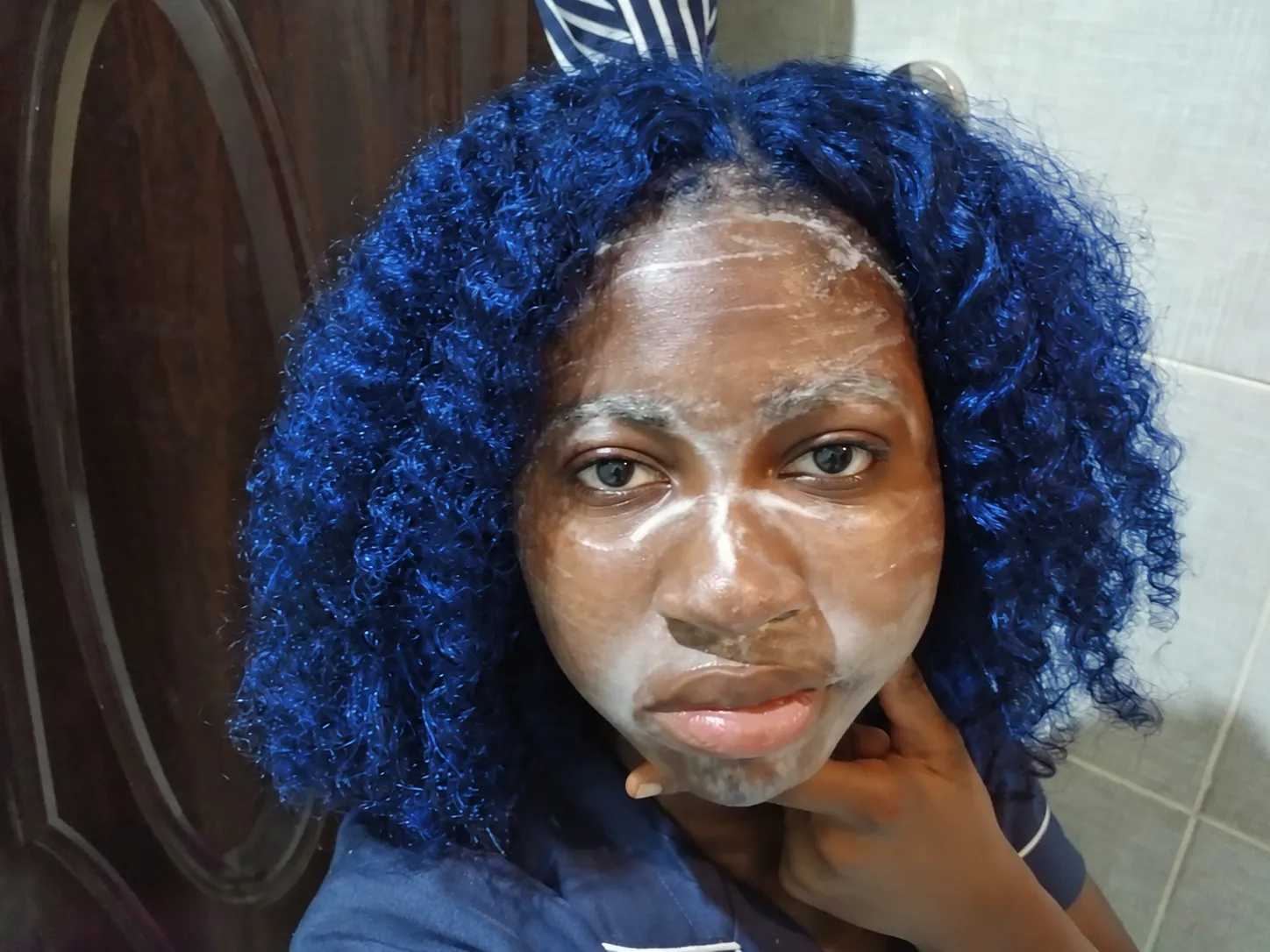 Change my hair color to blue.