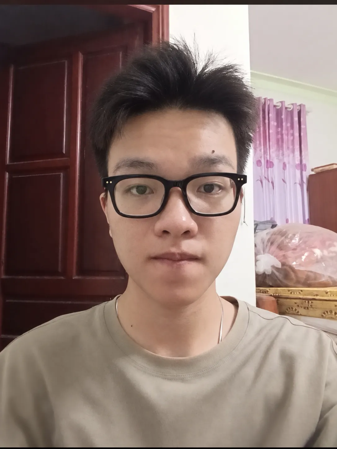 Try this glasses item on the person in the photo.